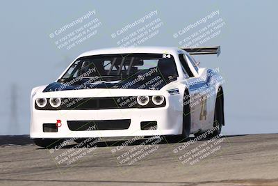 media/Oct-26-2025-CalClub SCCA (Sun) [[8ce1e69566]]/Group 4/Grapevine/